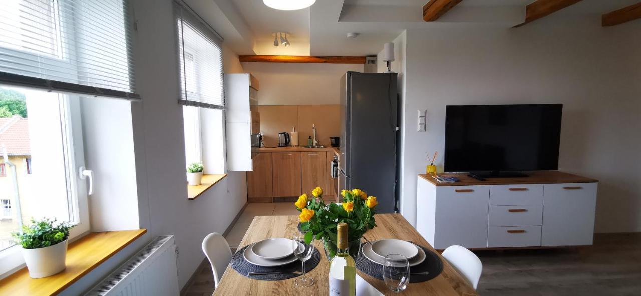 Klimatyczny Apartament Nr 8 Z Widokiem Na Gory Sowie Bielawa  Exterior foto