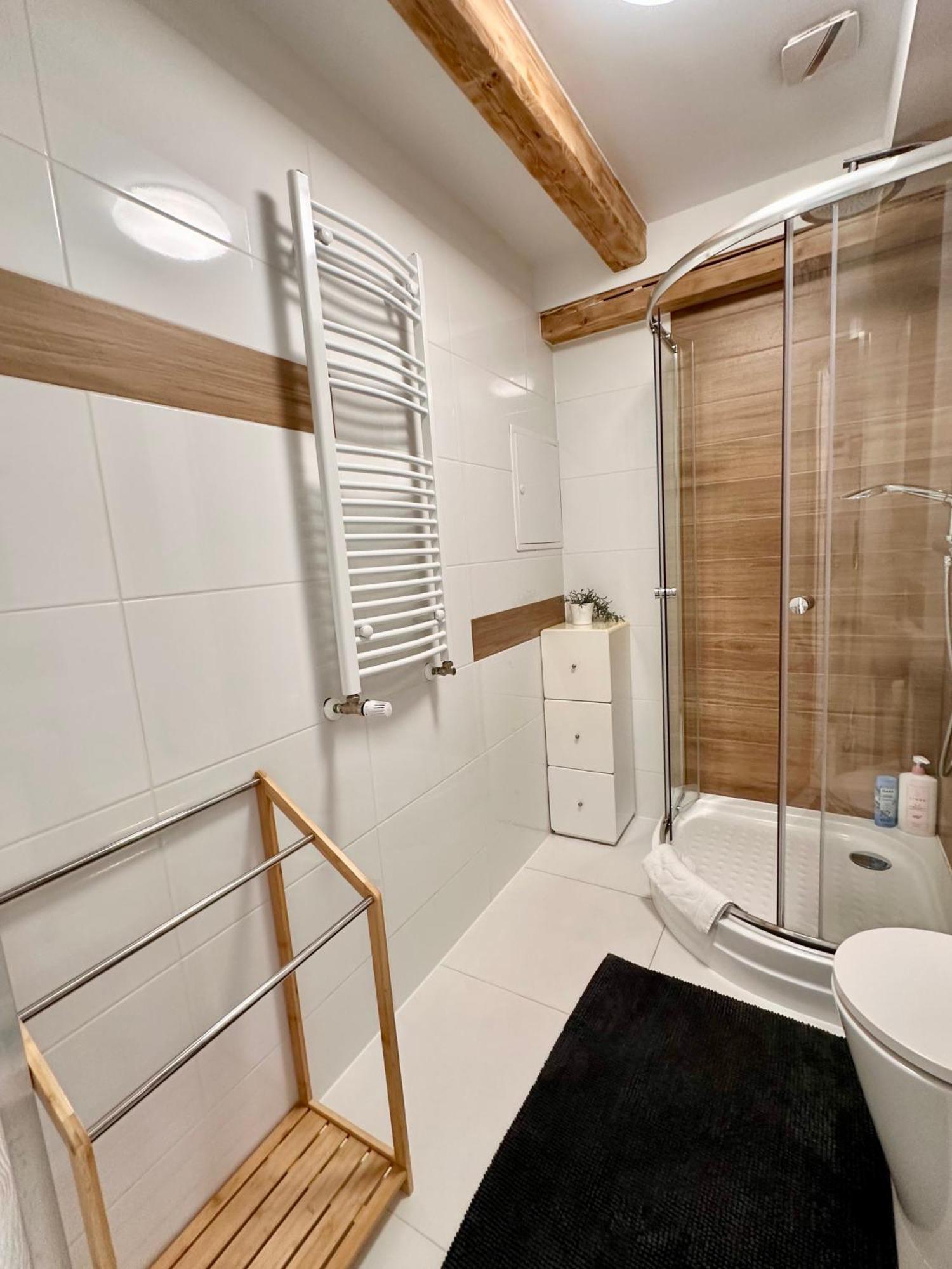 Klimatyczny Apartament Nr 8 Z Widokiem Na Gory Sowie Bielawa  Exterior foto